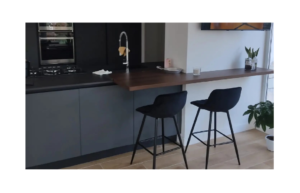 Prezioso Casa Una cucina Oyster di Veneta a casa di Damiano e Rossella