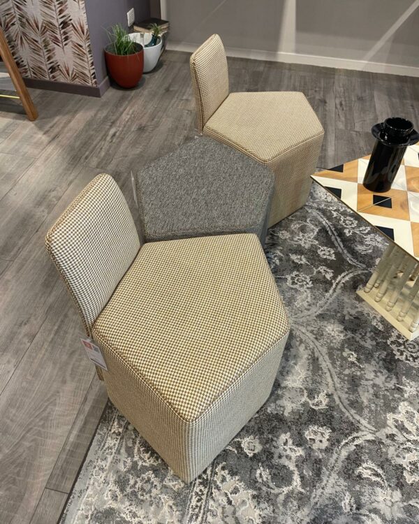CV 108 POUF PENT