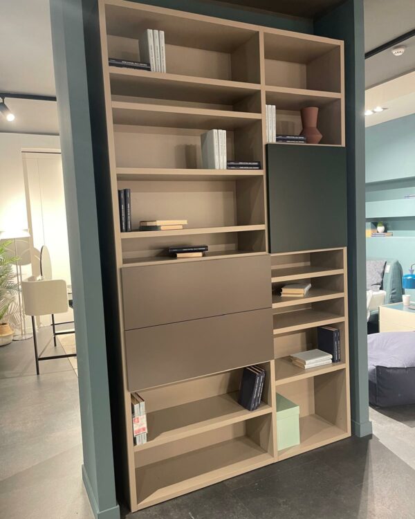 CV 517 LIBRERIA SETA