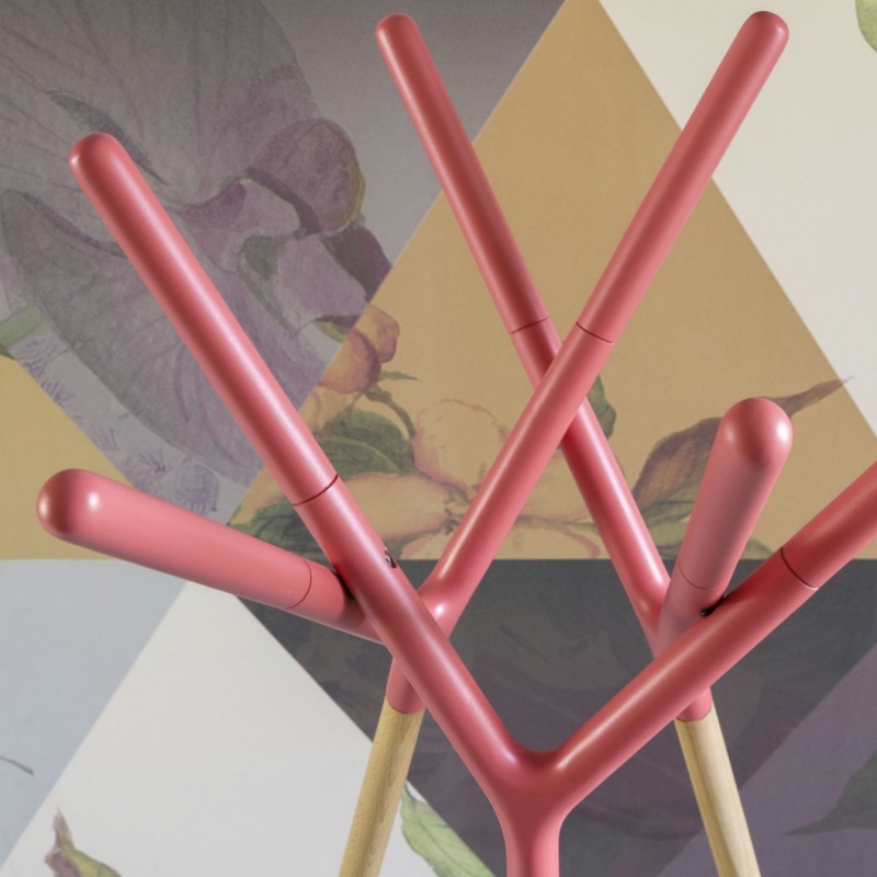 Game of Trust di Miniforms: l’appendiabiti che trasforma l’equilibrio in design 3 GAME OF TRUST MINIFORMS 1