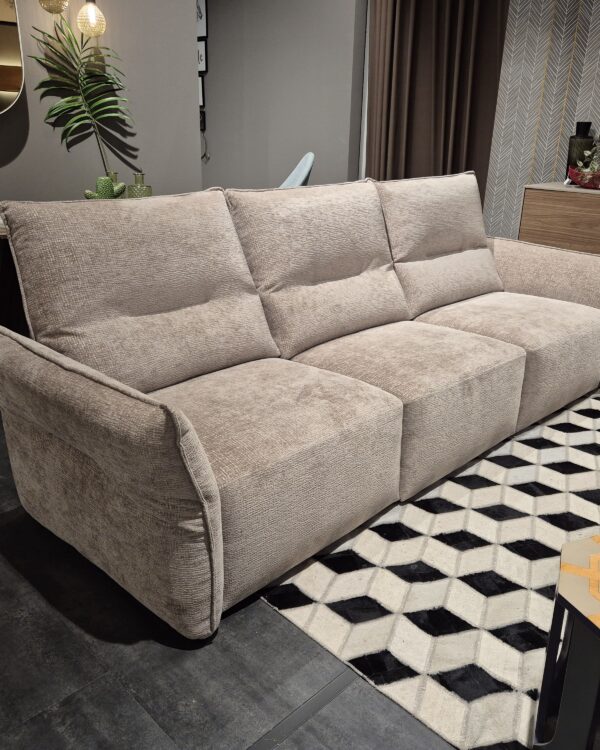 SA 135 DIVANO GHOST BRERA HOME
