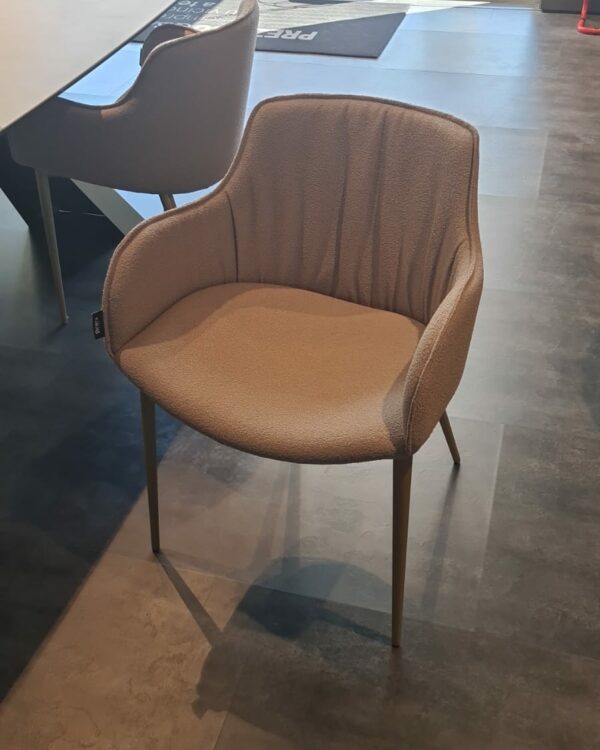 SA 121 SEDIA QUEEN BRERA HOME